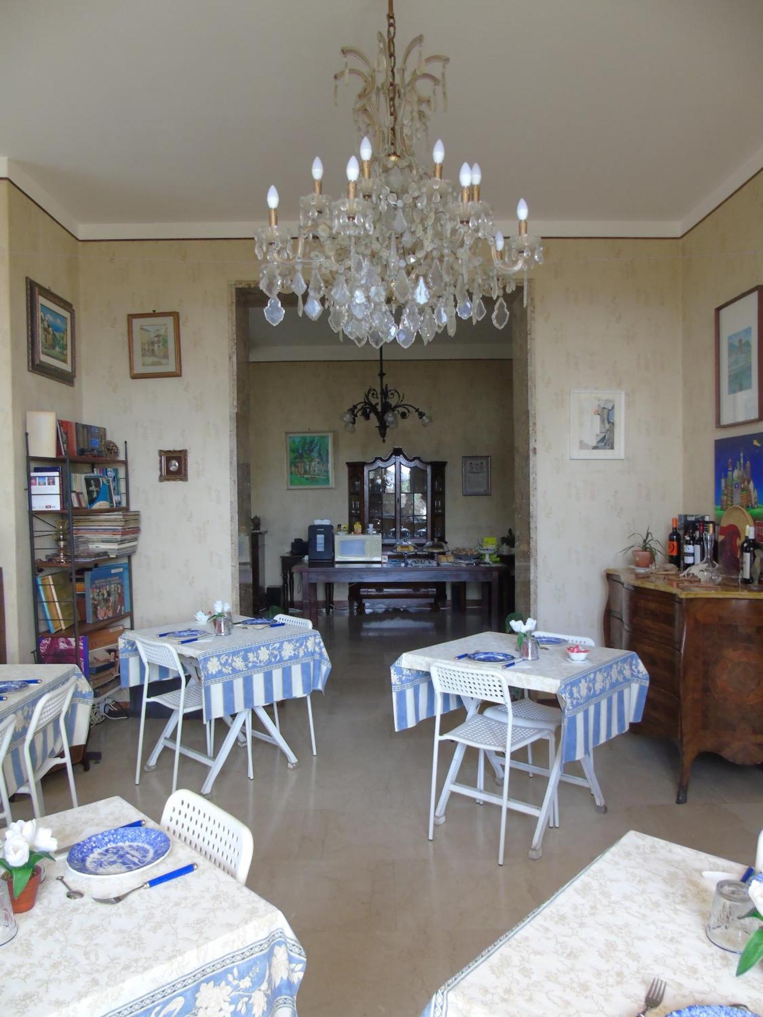 Villino Vanzetti 1930 Cagliari Extérieur photo